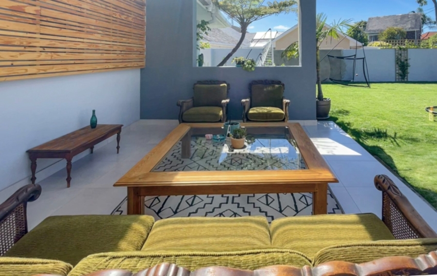 4 Bedroom Property for Sale in Leisure Isle Western Cape